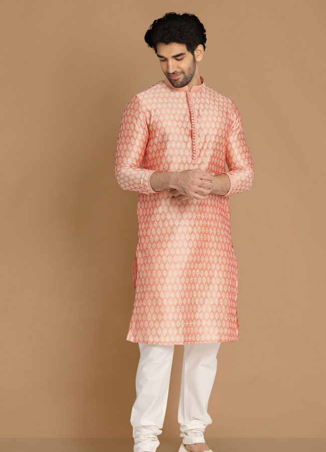 alt message - Manyavar Men Light Pink Self Design Kurta Pajama image number 1